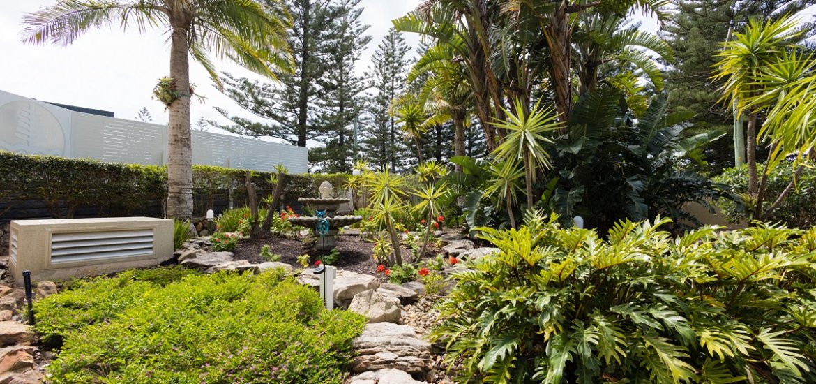 Burleigh Surf Apartments 9
